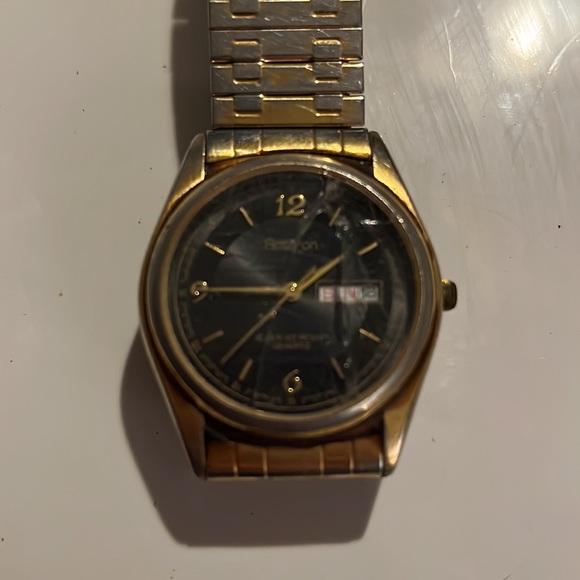 VNTG Bundle of Watches Seiko & Armitron - Picture 2 of 5